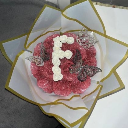 Bouquet de 13 roses personnalisable