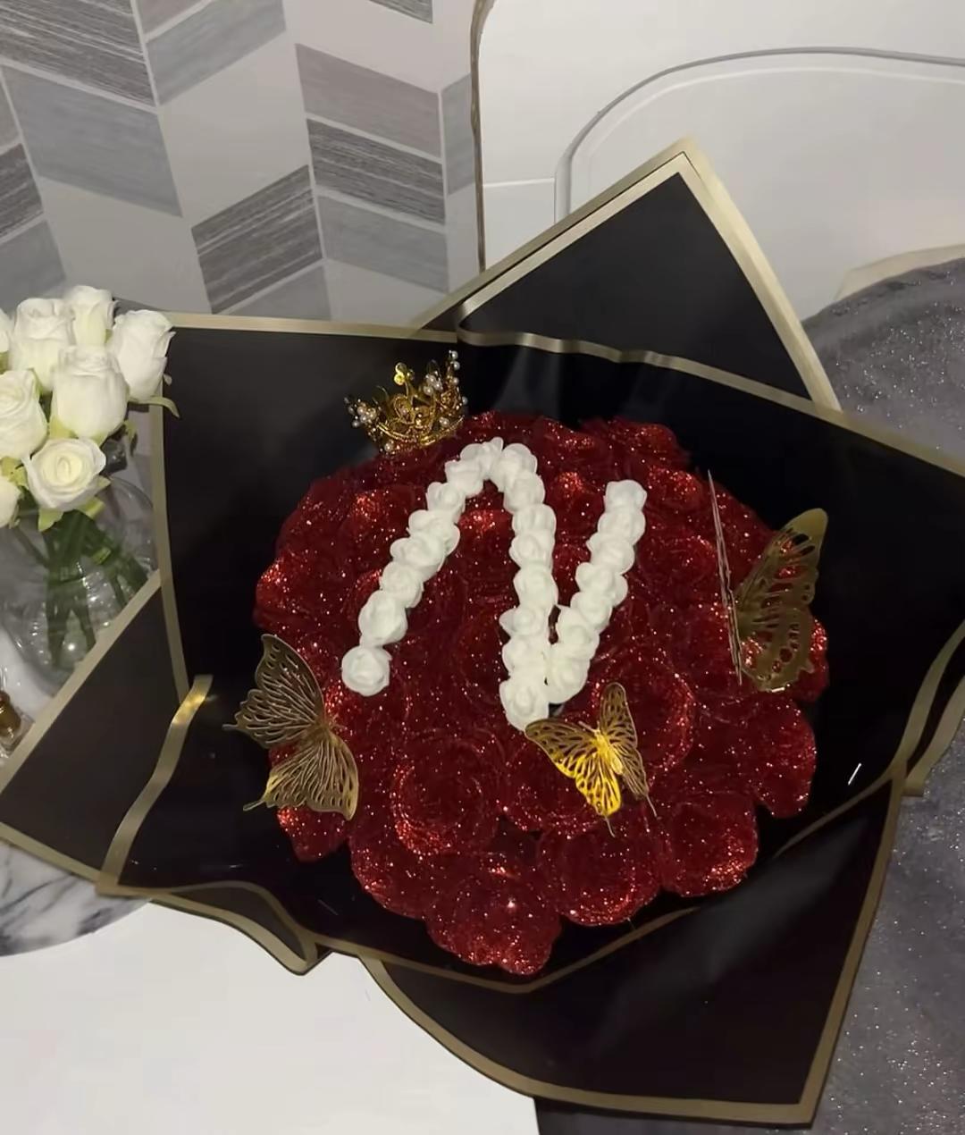 Bouquet de 30 roses personnalisable - Image 2